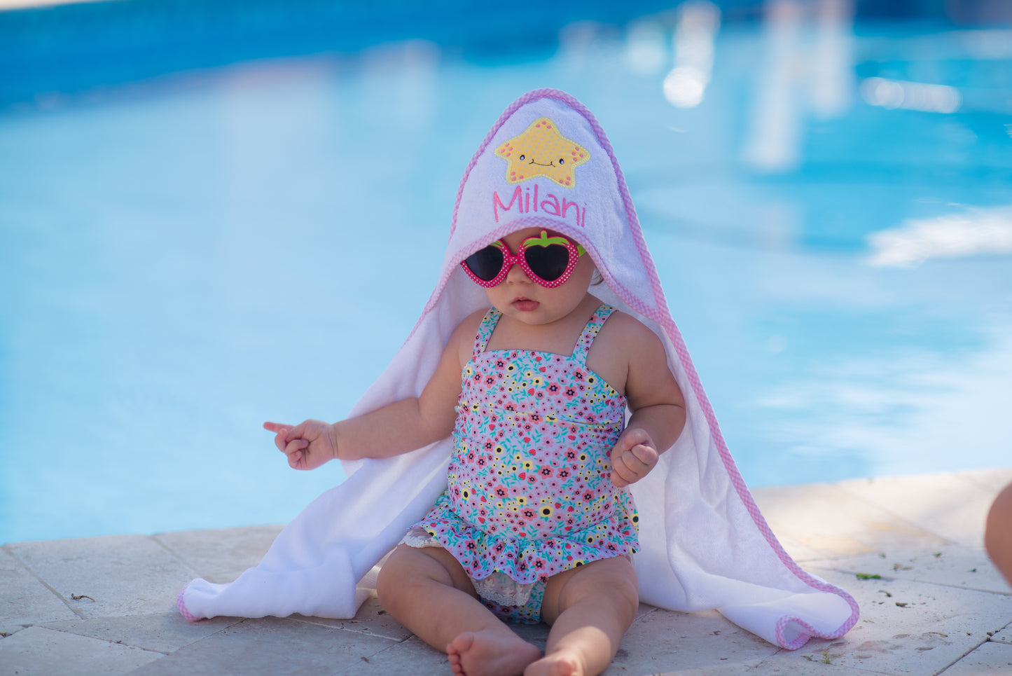hooded towel for beach or pool